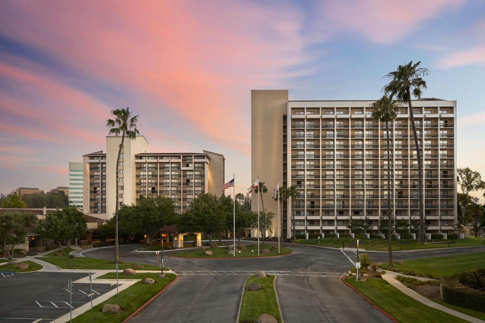 Marriott Hotel 4*